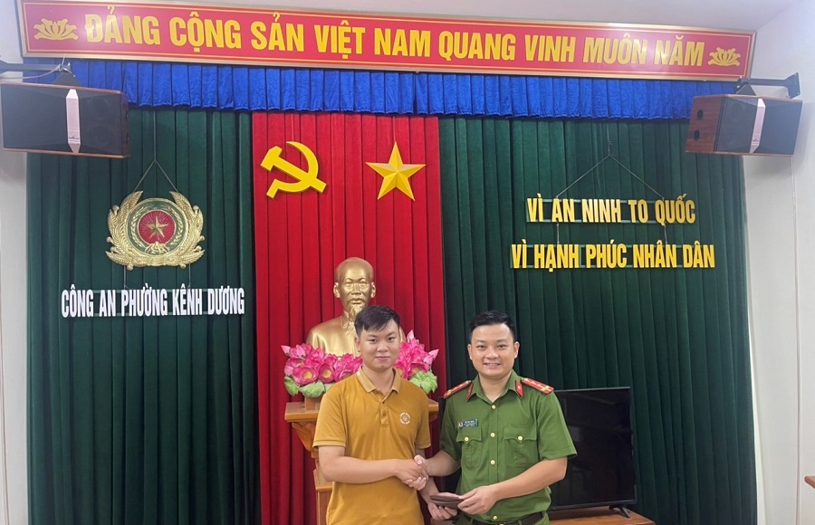 Người dân gửi thư cảm ơn Công an phường Kênh Dương (quận Lê Chân)